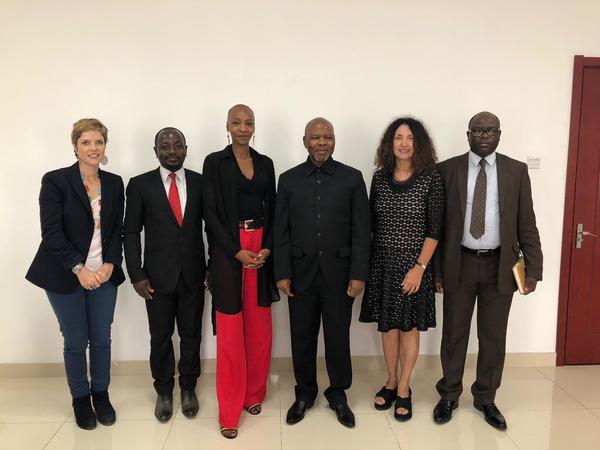 Avec le Vice-Recteur chargé de la Recherche et de la Coopération, le Professeur Paul LOUZOLO-KIMBEMBE.